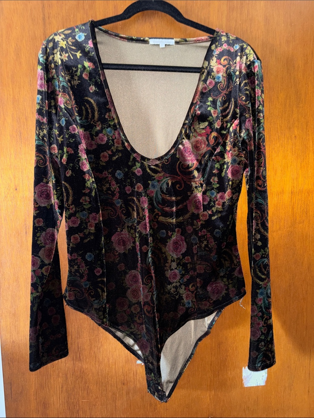 Charlotte Russe Black Floral Velvet Scoop-Neck Bodysuit
